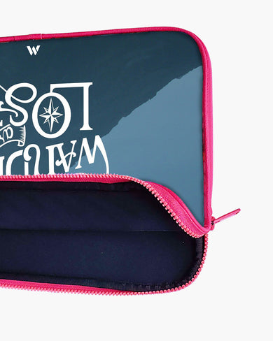 LOTR-Not All Who Wander Are Lost MacBook / Laptop Sleeve