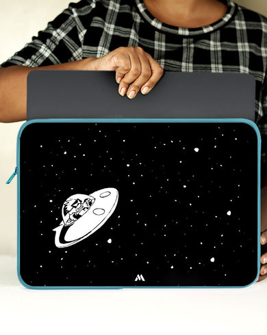 Calvin as Spaceman Spiff MacBook / Laptop Sleeve