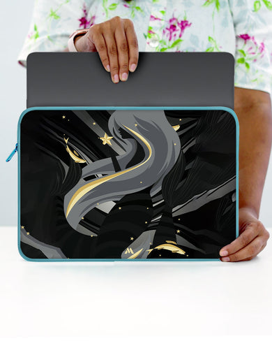 Lady Sunset MacBook / Laptop Sleeve