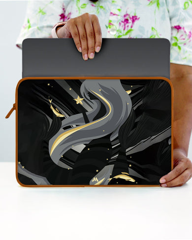 Lady Sunset MacBook / Laptop Sleeve
