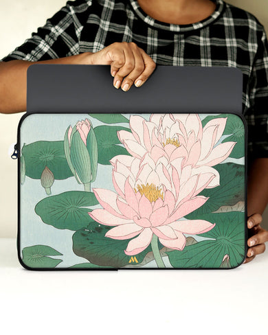 Water Lily [Ohara Koson] MacBook / Laptop-Sleeve