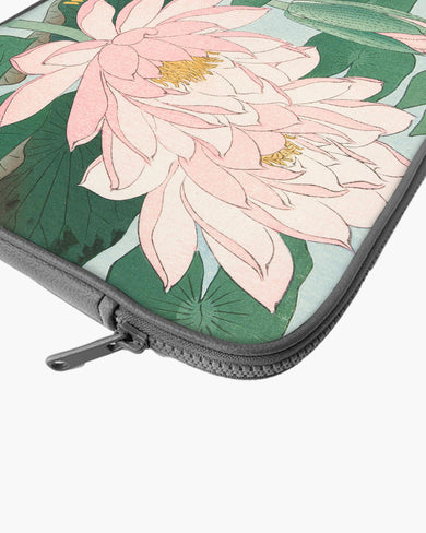Water Lily [Ohara Koson] MacBook / Laptop-Sleeve