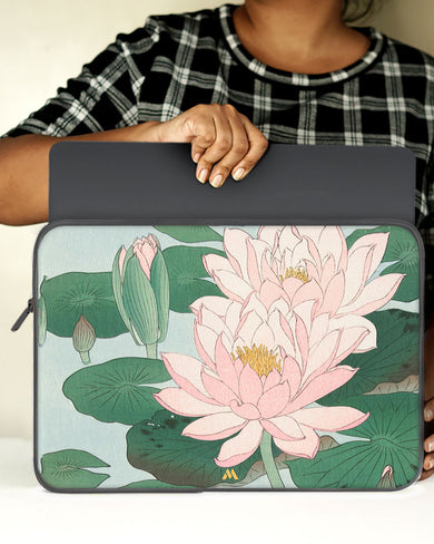 Water Lily [Ohara Koson] MacBook / Laptop-Sleeve
