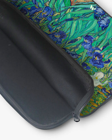 Irises [Van Gogh] MacBook / Laptop-Sleeve