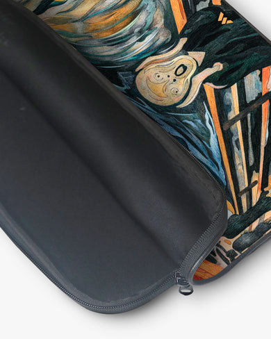 The Scream in Technicolor [Edvard Munch] MacBook / Laptop-Sleeve