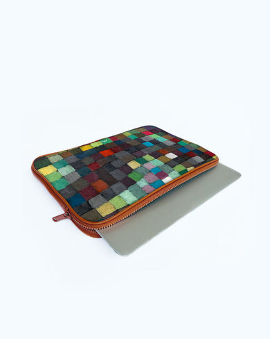 May Picture [Paul Klee] MacBook / Laptop-Sleeve
