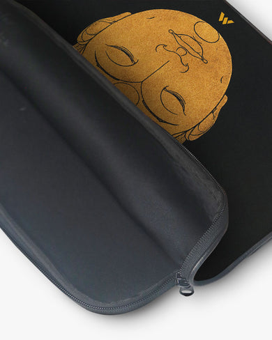 Head of Buddha [Reijer Stolk] MacBook / Laptop Sleeve