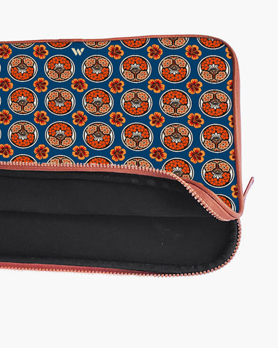 East-Indian Cherries [Julie de Graag] MacBook / Laptop-Sleeve