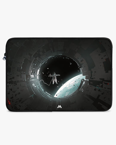 Through The Airlock MacBook / Laptop-Sleeve