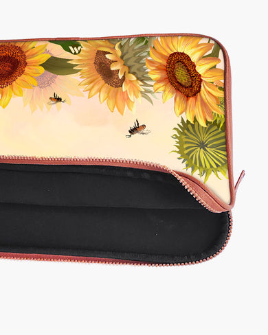 Dazzling Sunflowers MacBook / Laptop Sleeve