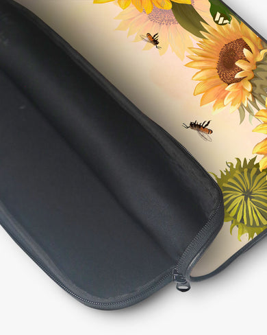 Dazzling Sunflowers MacBook / Laptop Sleeve