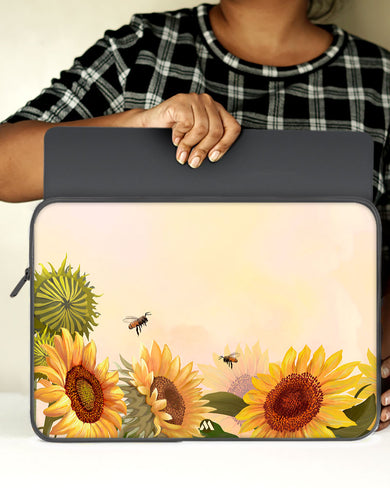 Dazzling Sunflowers MacBook / Laptop Sleeve