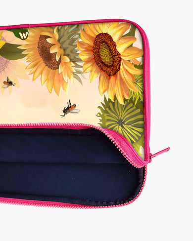 Dazzling Sunflowers MacBook / Laptop Sleeve