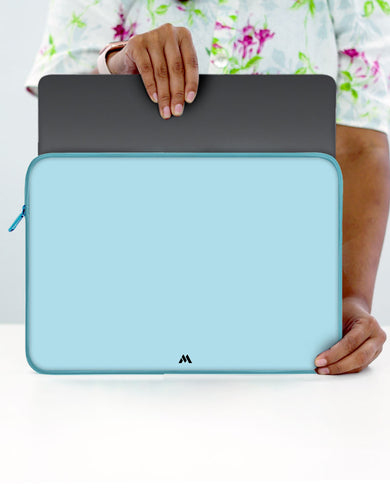 Beryl Waters MacBook / Laptop Sleeve