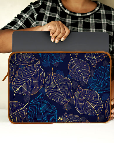 Linear Autumn MacBook / Laptop-Sleeve