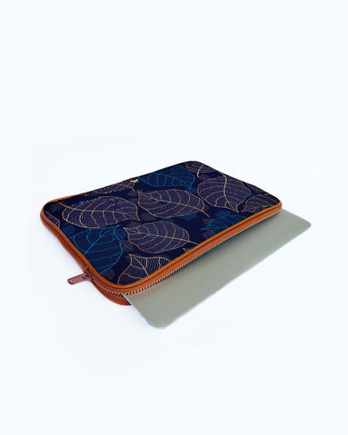 Linear Autumn MacBook / Laptop-Sleeve