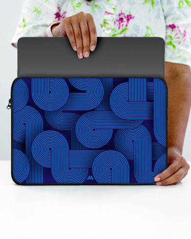 Cobalt Knots MacBook / Laptop Sleeve