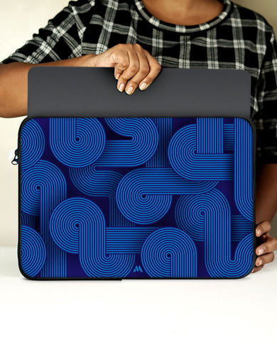 Cobalt Knots MacBook / Laptop Sleeve