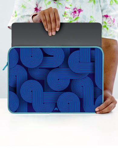 Cobalt Knots MacBook / Laptop Sleeve