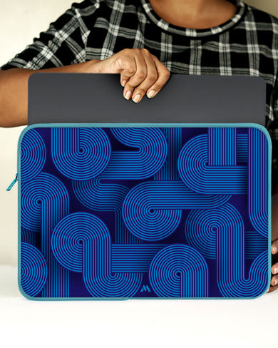 Cobalt Knots MacBook / Laptop Sleeve