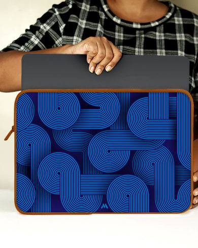 Cobalt Knots MacBook / Laptop Sleeve