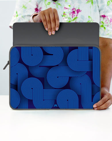 Cobalt Knots MacBook / Laptop Sleeve