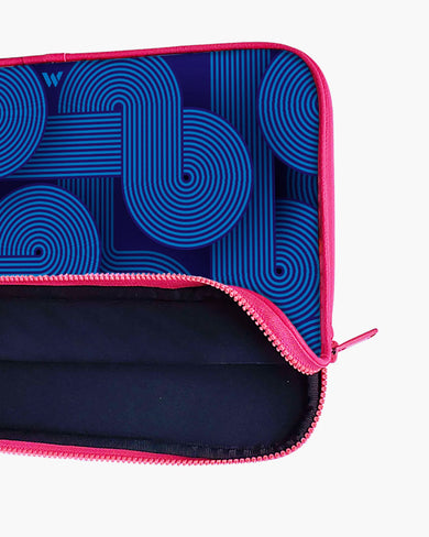 Cobalt Knots MacBook / Laptop Sleeve