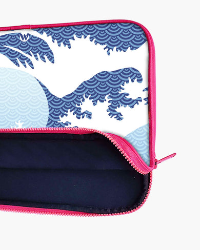 Hokusai Styled Great Wave MacBook / Laptop Sleeve