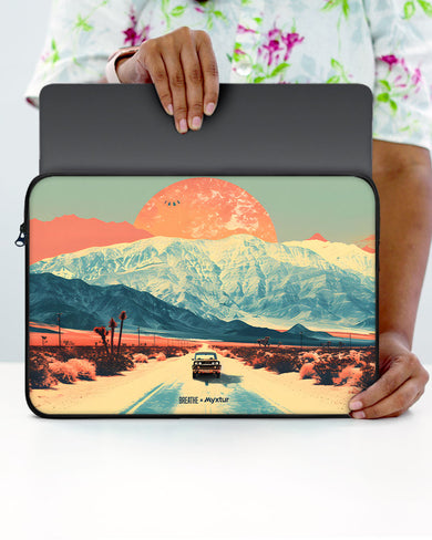 Peak Ignition [BREATHE] MacBook / Laptop Sleeve