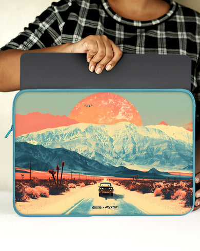 Peak Ignition [BREATHE] MacBook / Laptop Sleeve