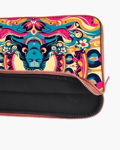 Shiva-Origin of Creation MacBook / Laptop Sleeve