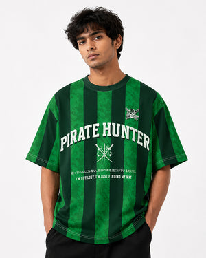 Pirate Hunter [WDE] Oversized T-Shirt
